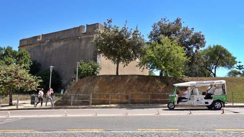 Lagos : Visite de la vieille ville, de la nouvelle ville et des plages en Tuk Tuk