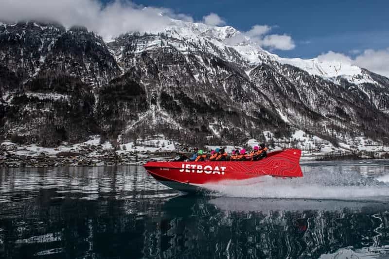 Interlaken : Promenade hivernale en jetboat sur le lac de Brienz