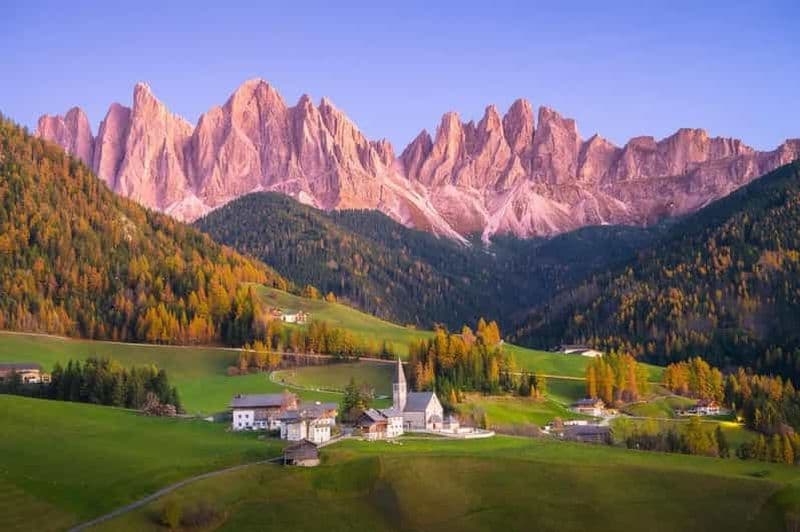 Billet Bolzano : excursion privée d'une journée dans les Dolomites et au lac de Braies avec guide