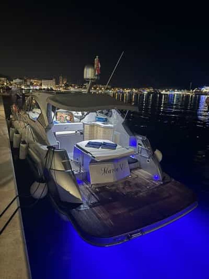 Billet Croisière panoramique au coucher du soleil avec boissons et baignade nocturne