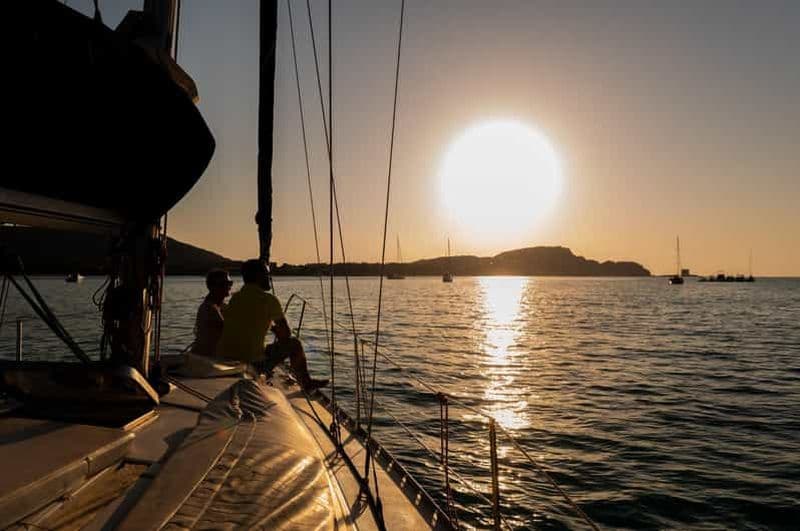 Billet Stintino : Asinara & La Pelosa Sunset Private Sailing Tour (en anglais)