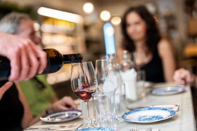 Barcelone : Premium Lunchtime Tapas Tour dans l'Eixample