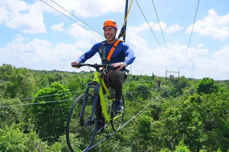 Riviera Maya : Sky Trail, tyrolienne et saut à l'élastique