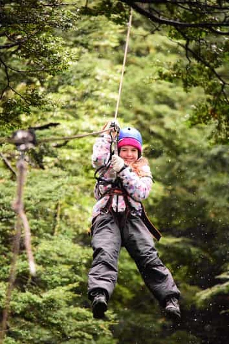 Bariloche : Aventure dans la canopée en tyrolienne avec balade en 4x4