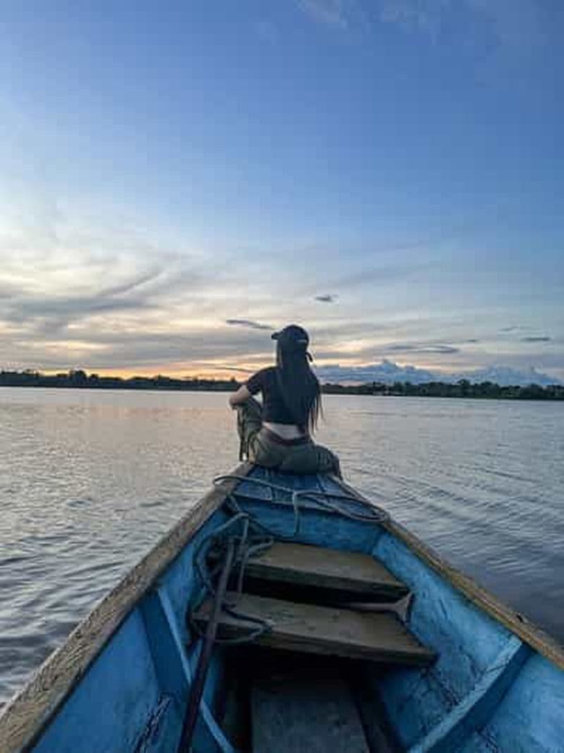 Leticia : Safari 2 jours et 1 nuit dans la jungle et sur le fleuve, hébergement en maison flottante