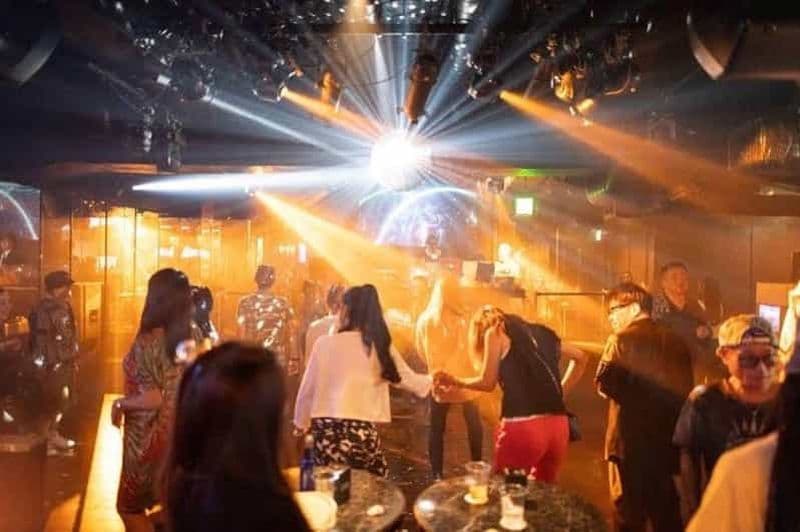 Disco japonaise des années 70 à Osaka