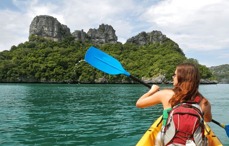 Vang Vieng : tyrolienne, spéléo-tubing, trek, kayak et Blue Lagoon