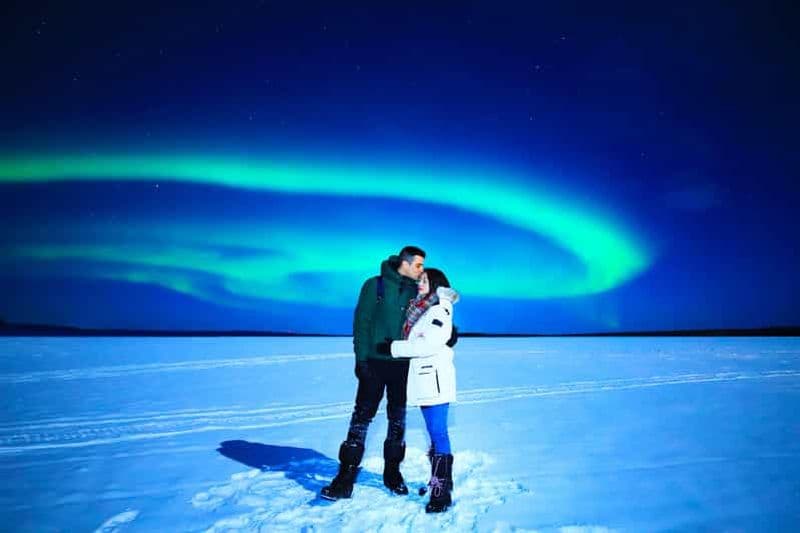 De Rovaniemi : la photographie paparazzi de Lakeside Aurora