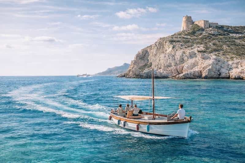 Billet Cagliari : sortie en bateau gozzo à Sella del Diavolo avec apéritif