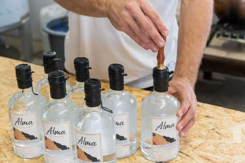 Billet Lagos : visite guidée d'une distillerie de gin avec dégustation à Alma Luz