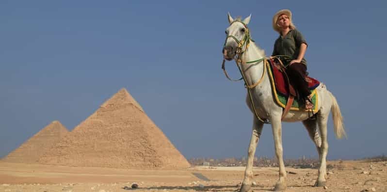 Gizeh : Tour de cheval arabe autour des pyramides de Gizeh