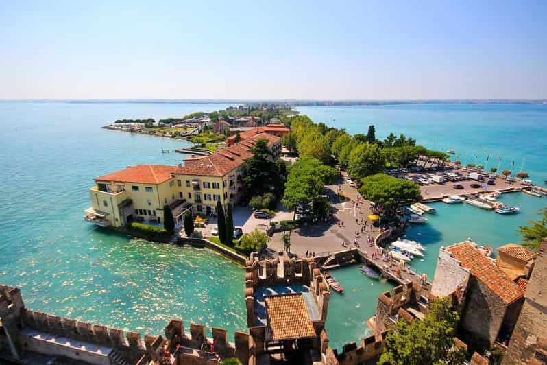 Sirmione : visite à pied et en bateau à moteur