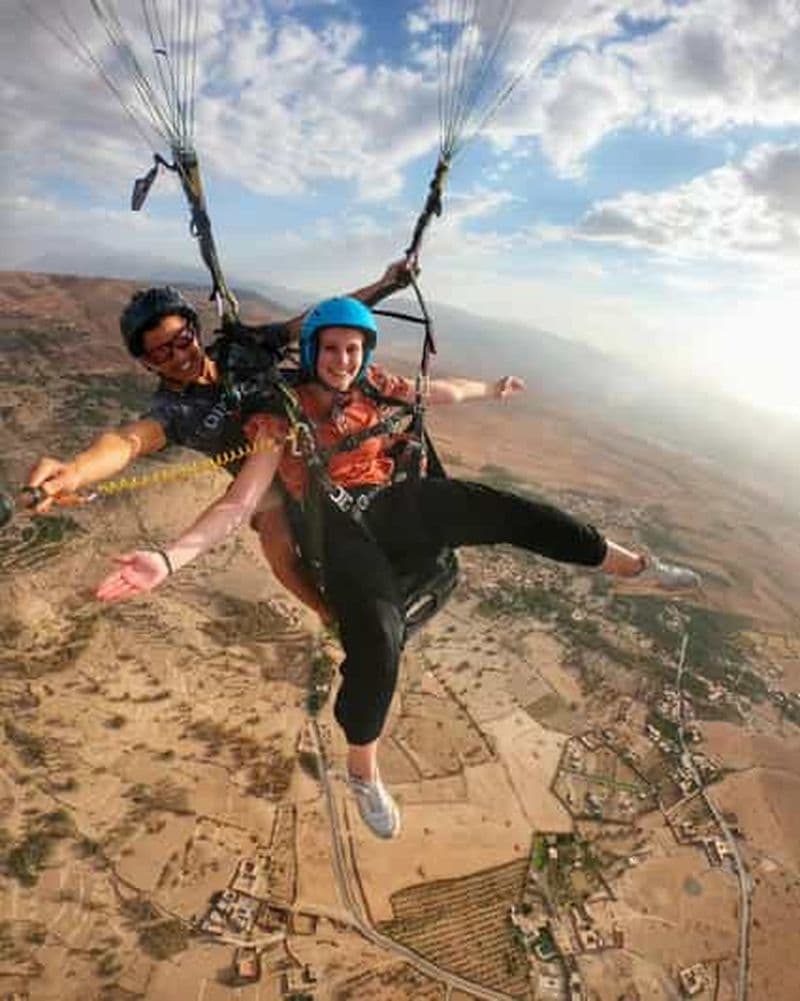 Billet Marrakech : Parapente, balade à dos de chameau et visite d'un camp berbère