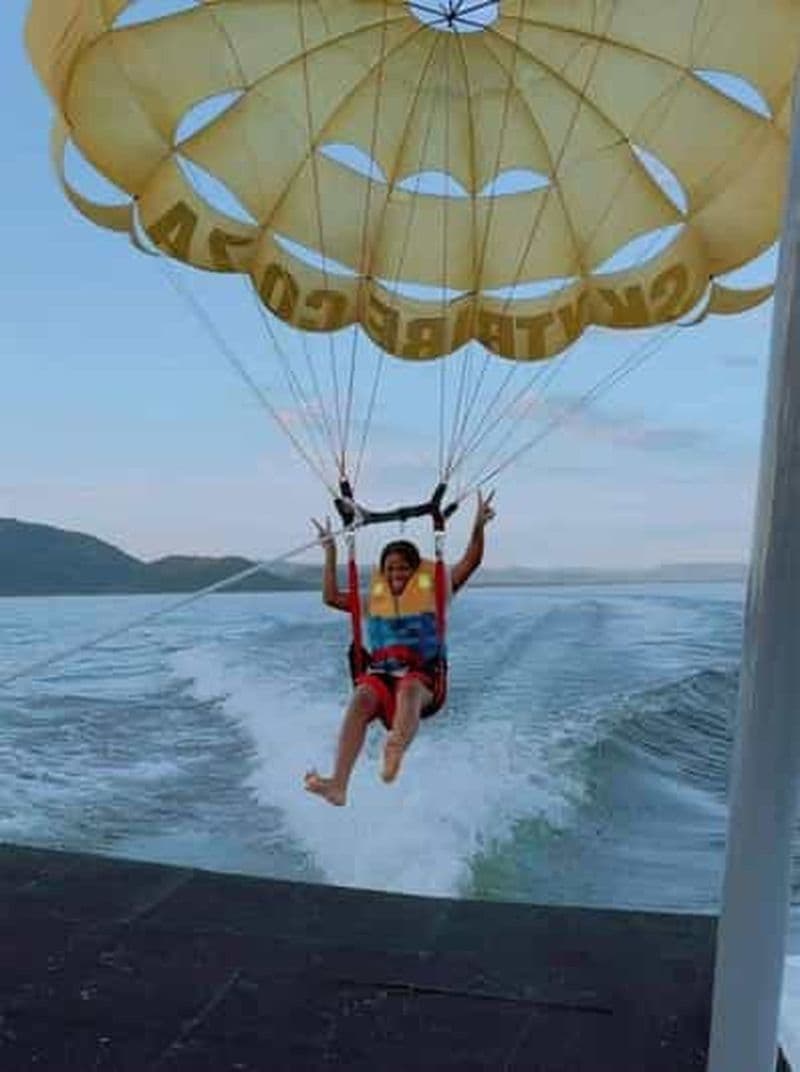 Zimbabwe : expérience de parachute ascensionnel sur le lac Kariba