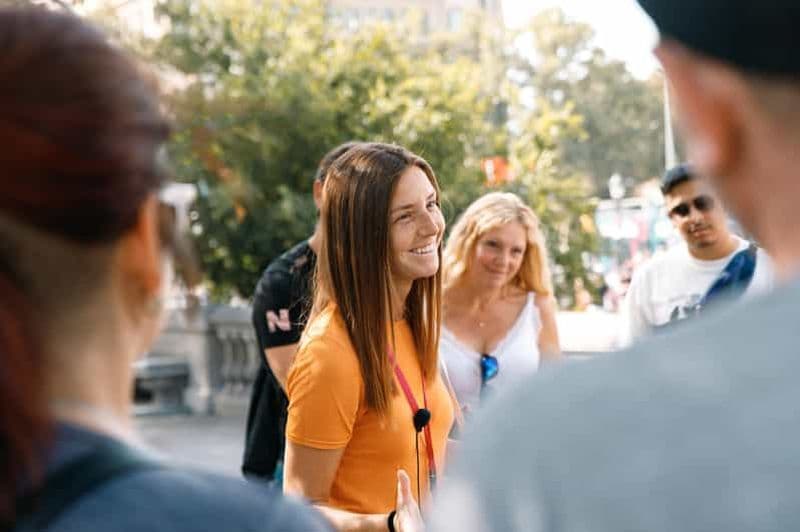 Billet Visite à pied du quartier gothique et d'El Born en anglais