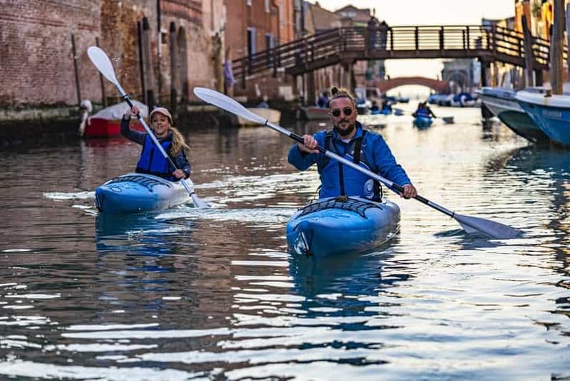 Visite privée en kayak en famille : à la découverte de Venise