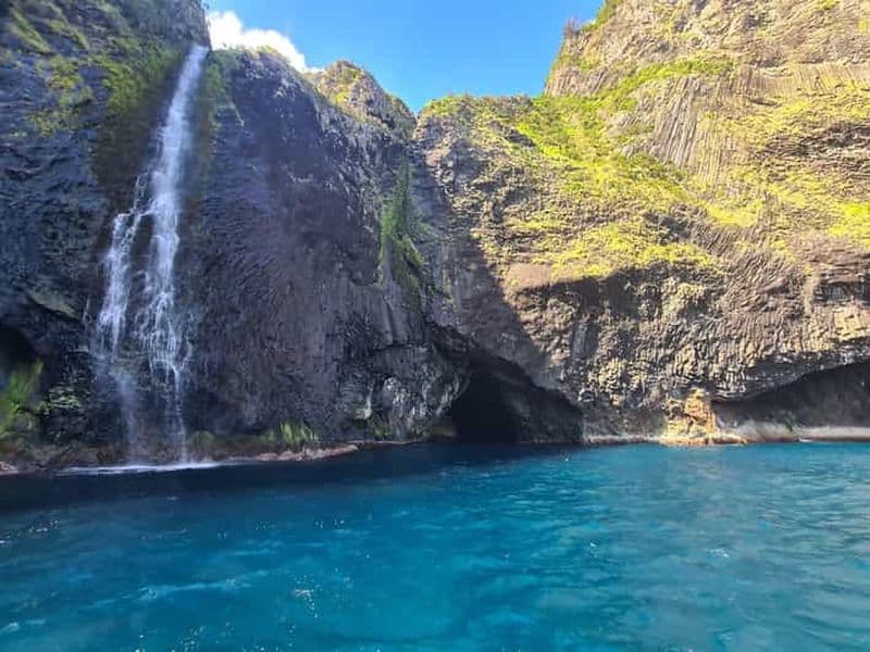 Billet Santa Cruz das Flores : exploration de la côte est et plongée avec tuba