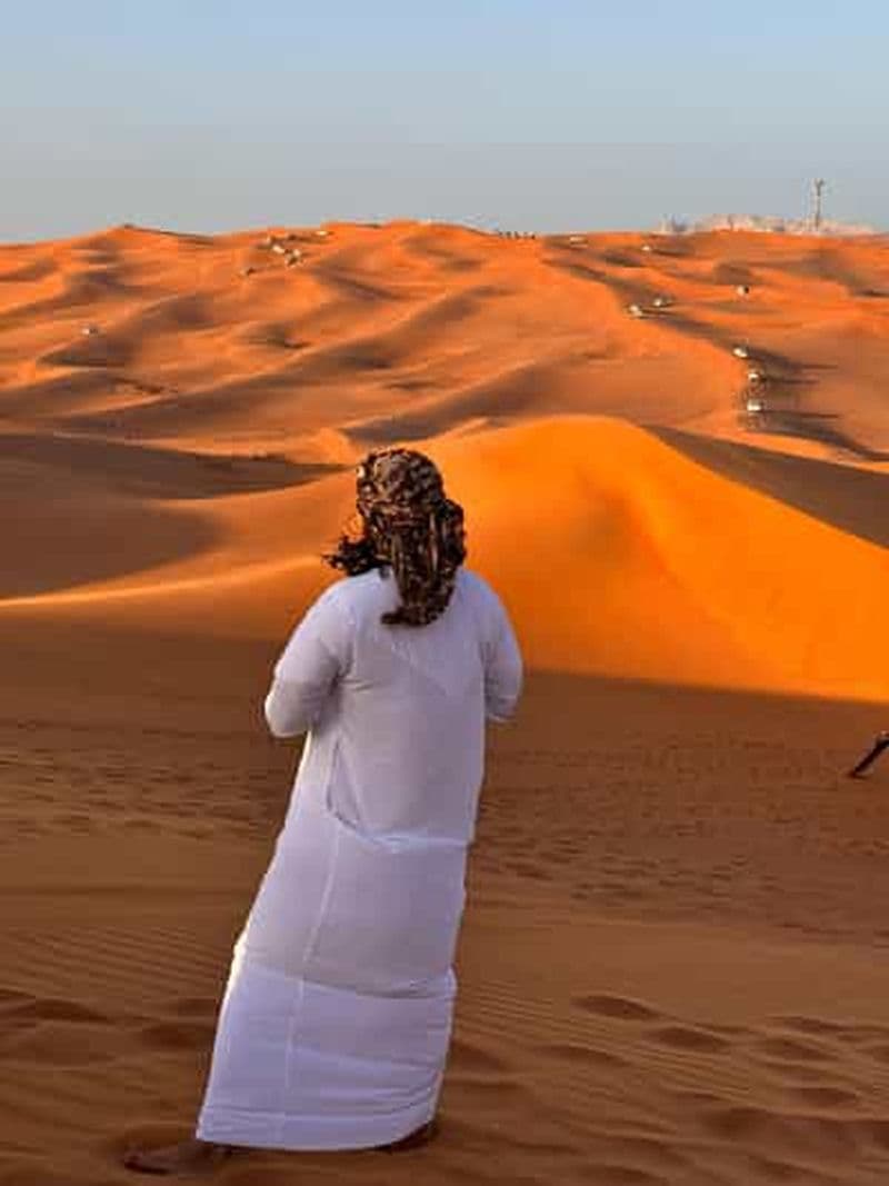 Safari dans le désert de Dubaï avec prise en charge, balade à dos de chameau, dîner et spectacles