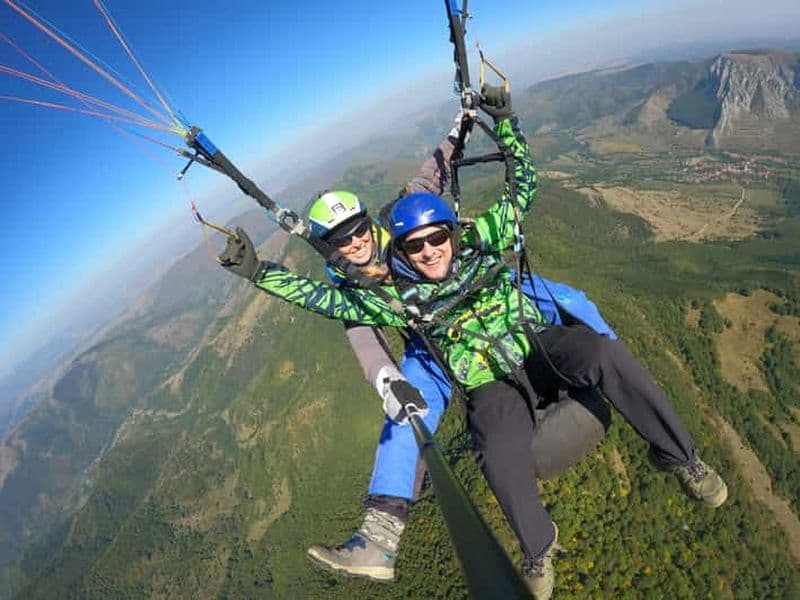 Transylvanie : excursion d'une journée en randonnée et en parapente