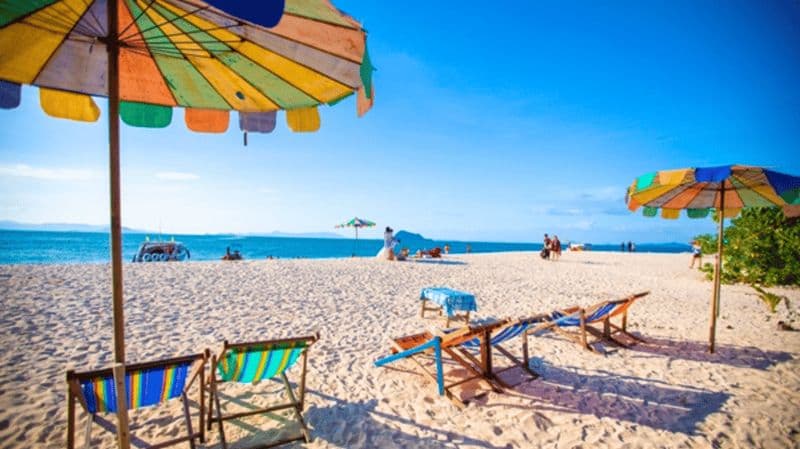 Billet Phuket : visite d'une jounée en bateau à moteur privé dans les îles Khai