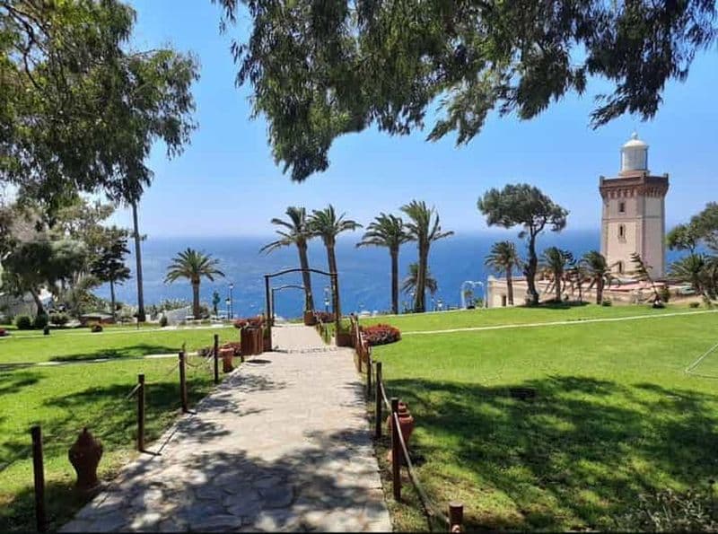 Billet Visite privée de Tanger : Balade à dos de chameau et aventure