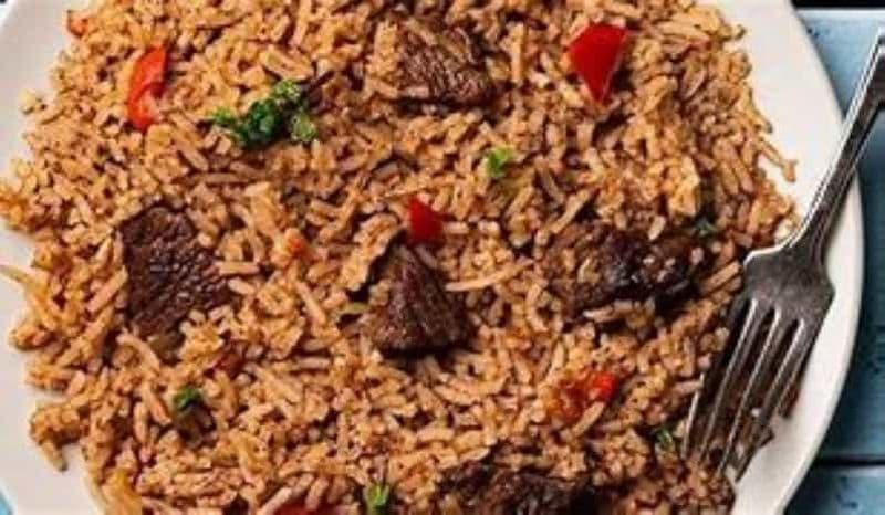 Visite du marché local, cours de cuisine africaine avec Moreen