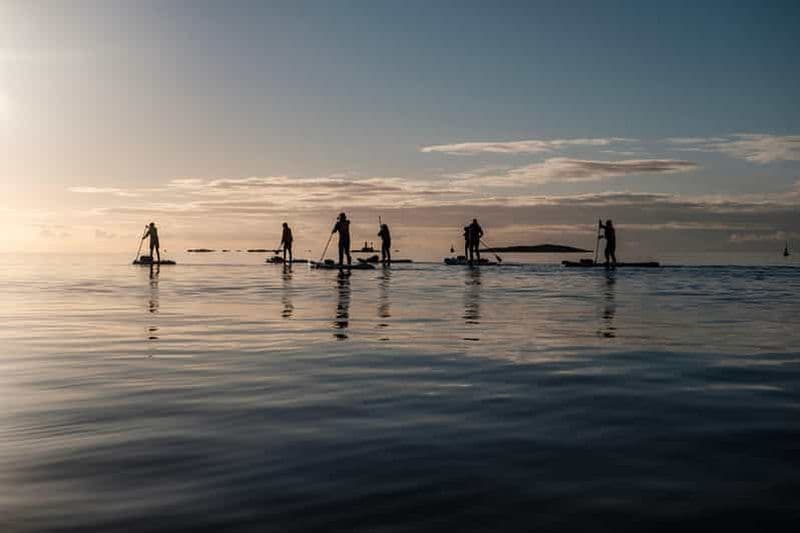 Victoria : excursion SUP sur les plages et les îles secrètes