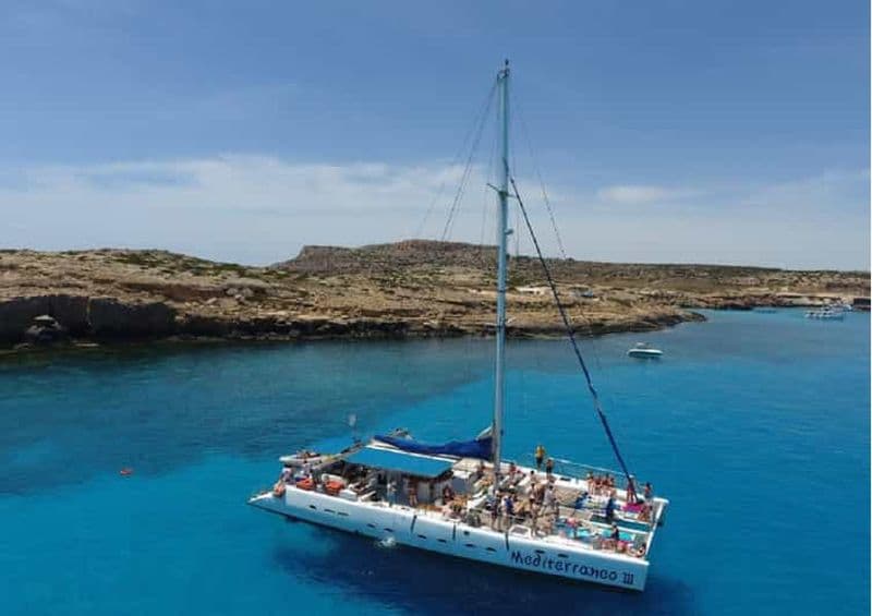 Billet Au départ de Protaras : Croisière en catamaran vers le Lagon Bleu