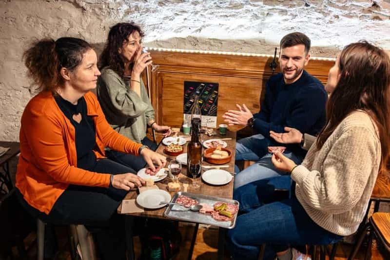Billet Visite culinaire de Lyon au coucher du soleil : repas complet des meilleures spécialités lyonnaises