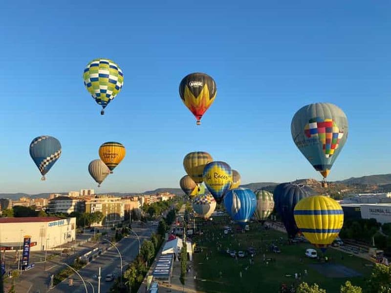 Festival européen de montgolfières : vol en montgolfière