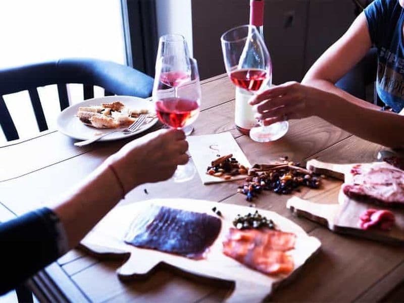 Billet Nemea : Dégustation de vins et de plats locaux