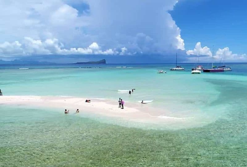 Grand Baie : Croisière d'une journée en catamaran vers les îles du Nord