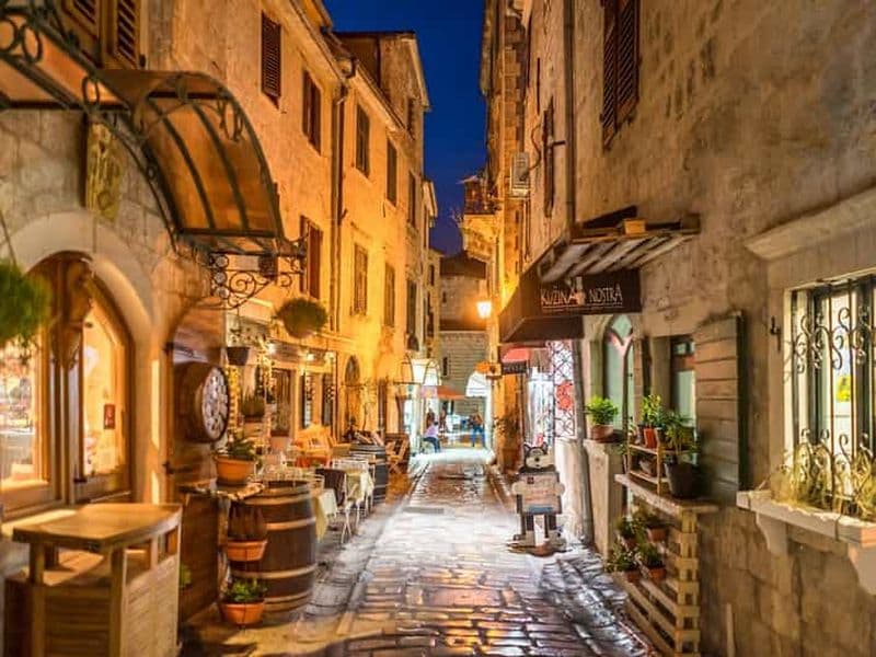 Croisière en soirée dans la baie de Boka : Kotor et Porto Montenegro