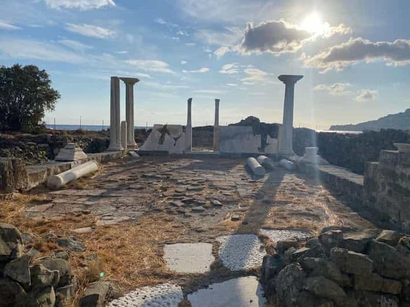 Billet Karpathos : visite guidée des villages de l'île du Sud avec déjeuner