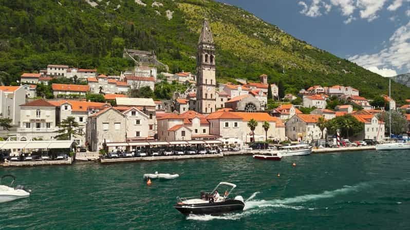 Billet Kotor : Notre-Dame des Rochers et tour en bateau de la vieille ville de Perast