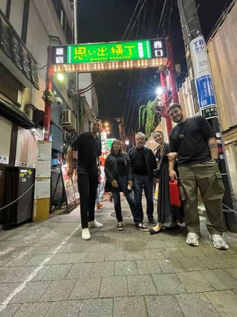 SHINJUKU Ancien et nouveau - Izakaya et plongée culturelle