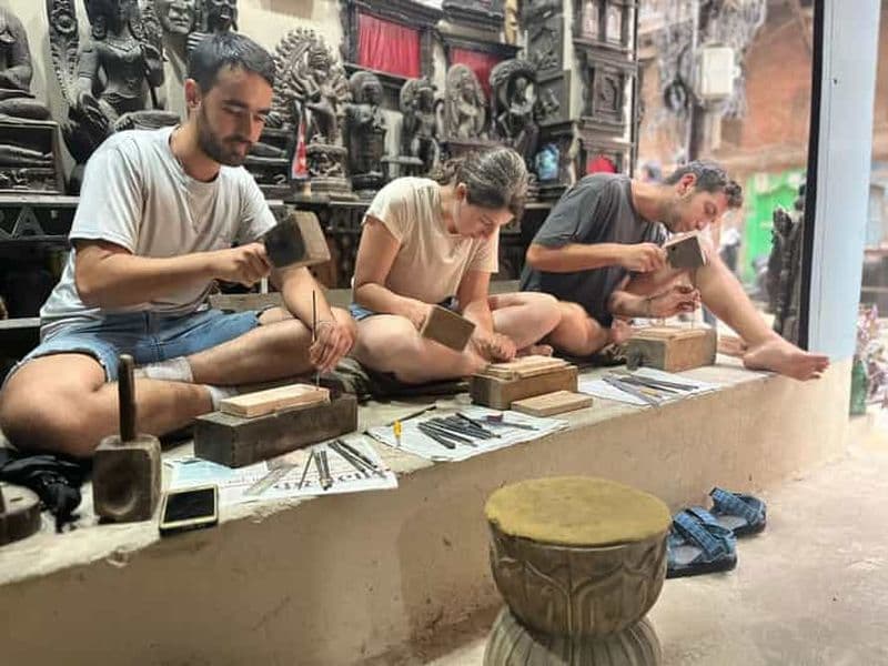 Billet Katmandou : Atelier de sculpture sur bois avec un artisan local (Thamel)