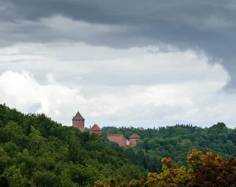 Billet Excursion d'une journée à Sigulda - Ruines du château, grotte de Gūtmaņala, etc.