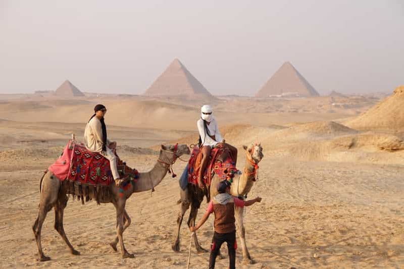 Le Caire : Visite des pyramides de Gizeh avec safari en quad et balade à dos de chameau