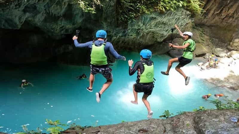 Billet Cebu : île Pescador, course de sardines et canyoning Kawasan