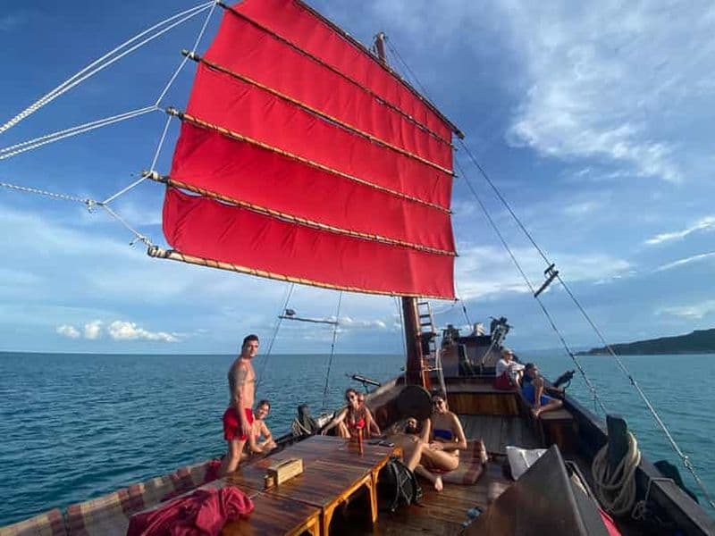 Hua Hin : Excursion d'une journée à Sam Roi Yot en bateau à voile