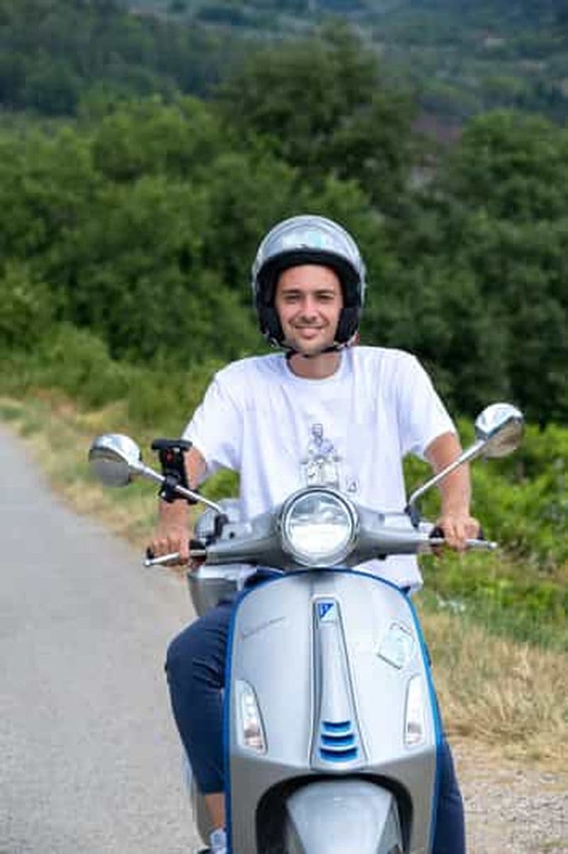Billet Visite de 4 heures en Vespa électrique à Florence, explorez Fiesole et ses environs