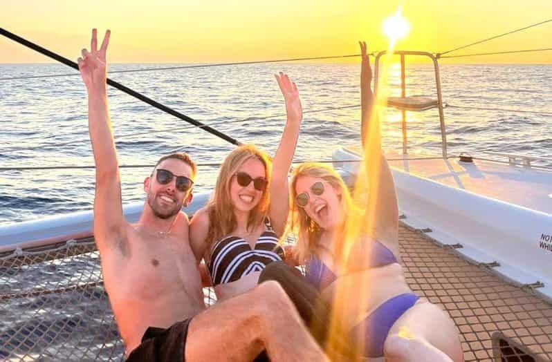 Billet Milos : Croisière privée en catamaran vers Kleftiko et Polyegos