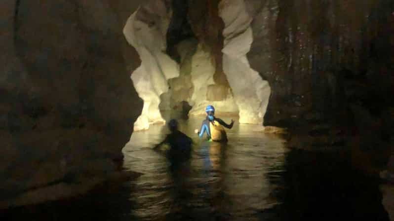 Urzulei : Canyoning dans la grotte de Donini dans le Supramonte