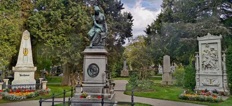 Billet Vienne : Visite privée à pied du cimetière central