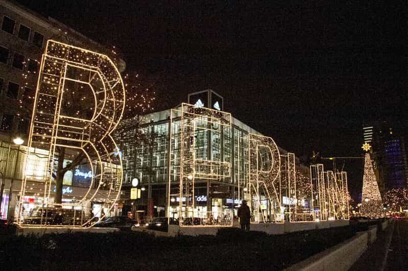 Billet Berlin : Visite en bus des lumières de Noël (2 heures), vin chaud inclus