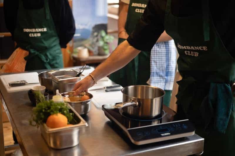 Billet Lyon : Cours de cuisine unique et convivial dans le centre avec dégustation