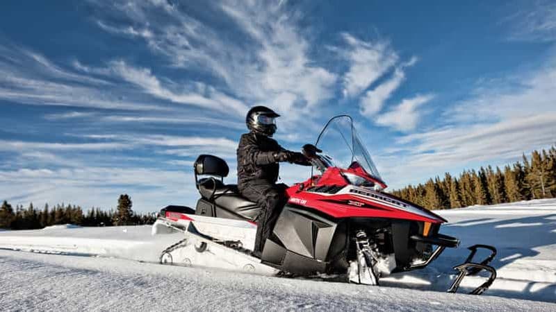 Excursion d'une journée à Tsaghkadzor avec les sources Termal et balade en motoneige