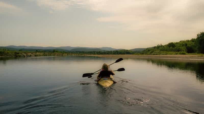 Mont-Tremblant : Kayak ou paddleboard autoguidé sur la rivière Rouge
