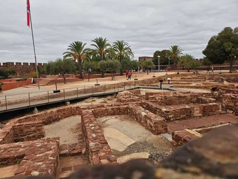 Silves: Morning Walking Tour with Local Guide